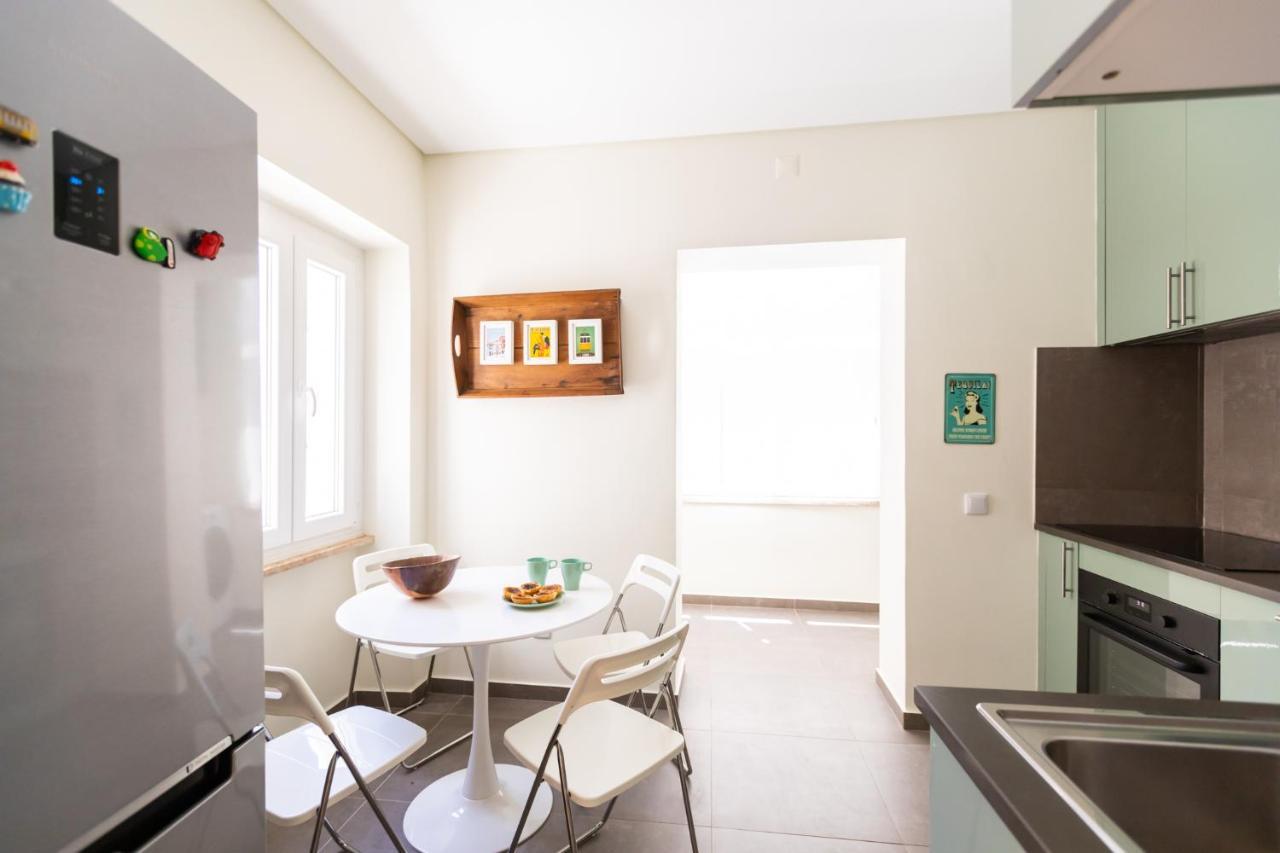 Ambassador Private Pool Suites Lisbon Bagian luar foto